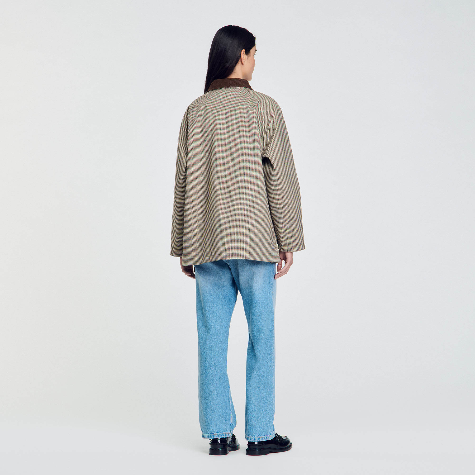Check coat with velvet collar 17 Check coat with velvet collar